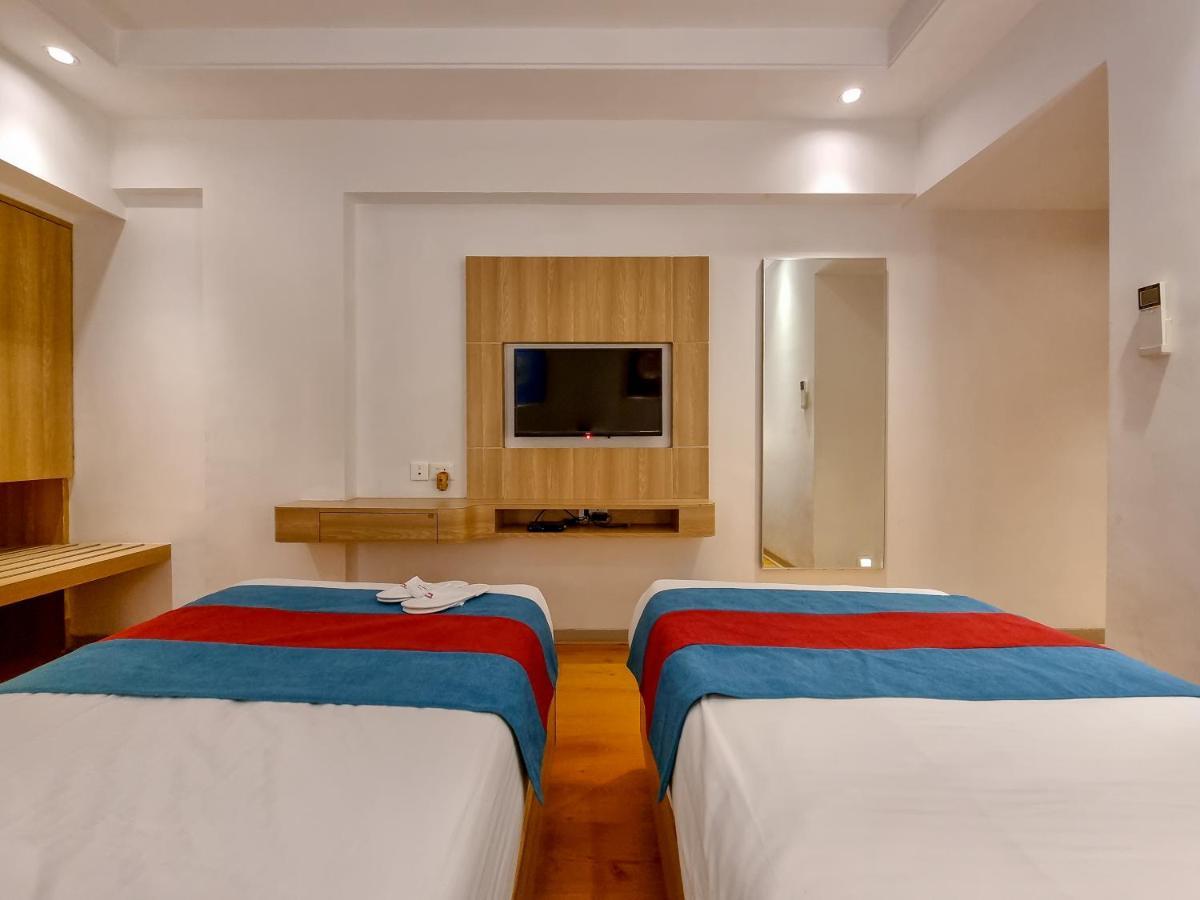 Freesia By Express Inn Palghar Luaran gambar