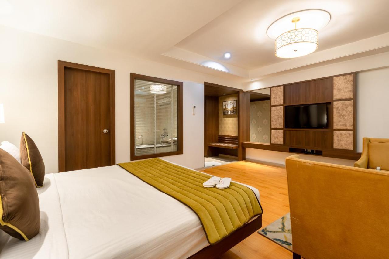 Freesia By Express Inn Palghar Luaran gambar