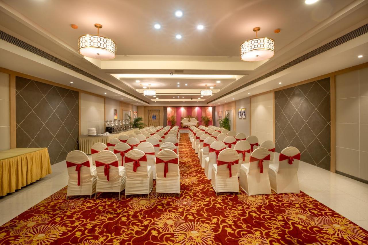 Freesia By Express Inn Palghar Luaran gambar