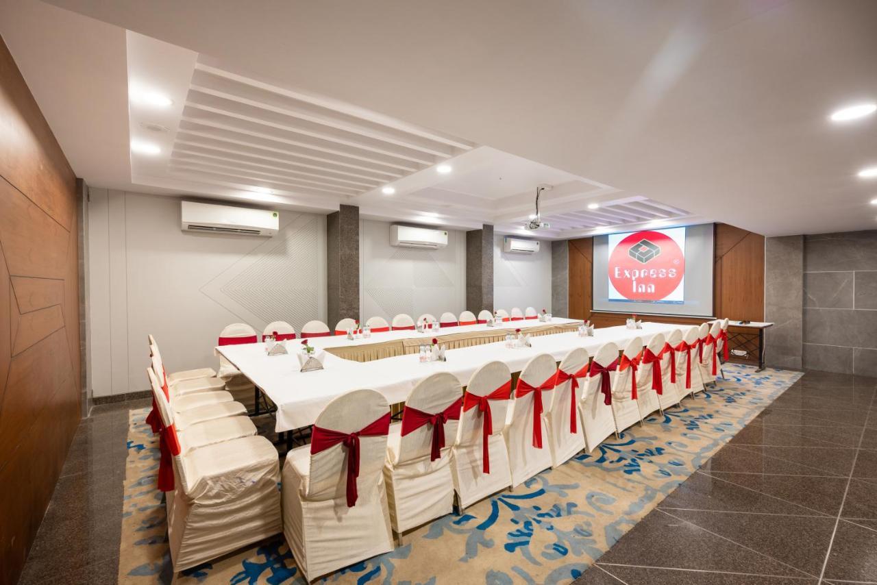 Freesia By Express Inn Palghar Luaran gambar