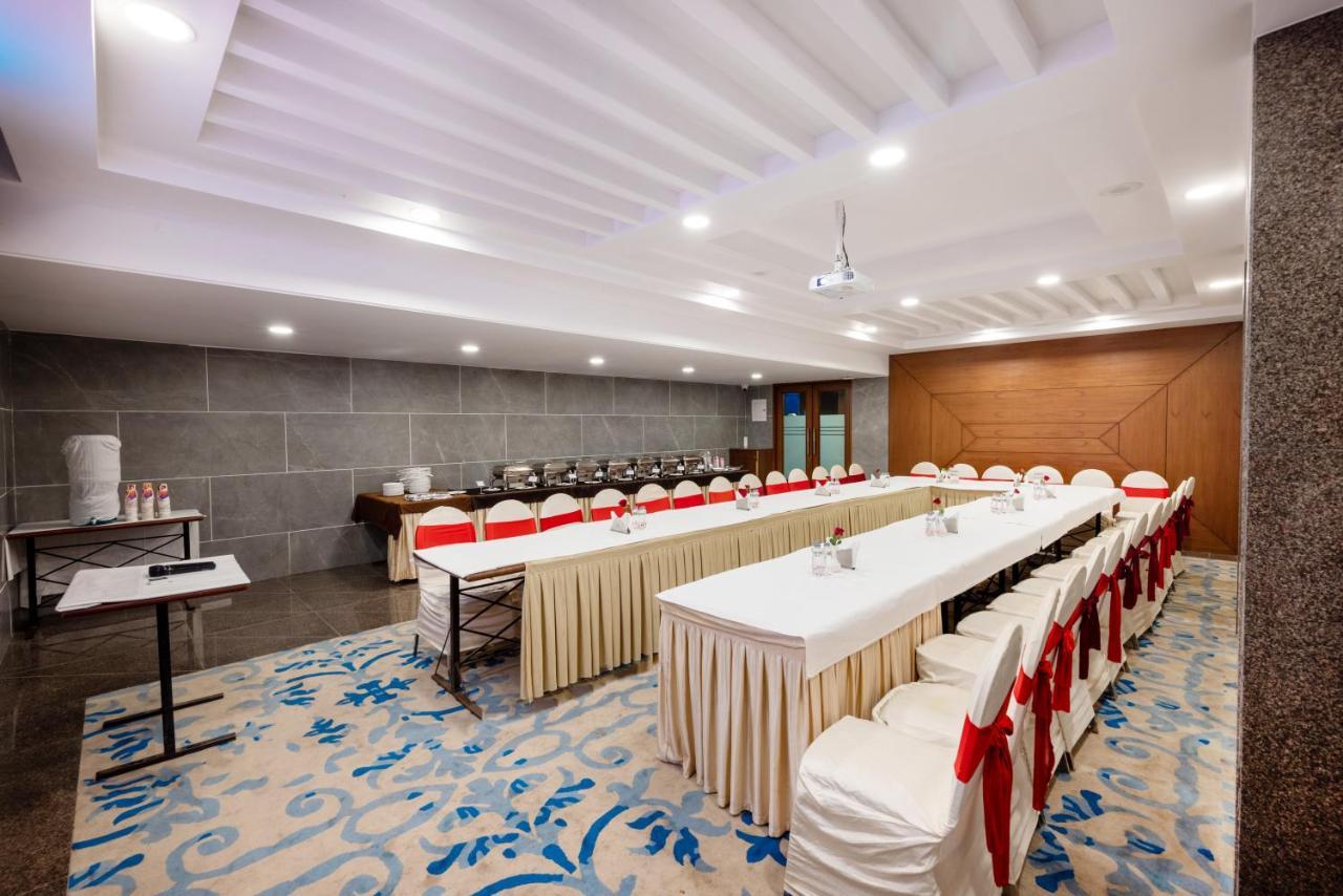 Freesia By Express Inn Palghar Luaran gambar